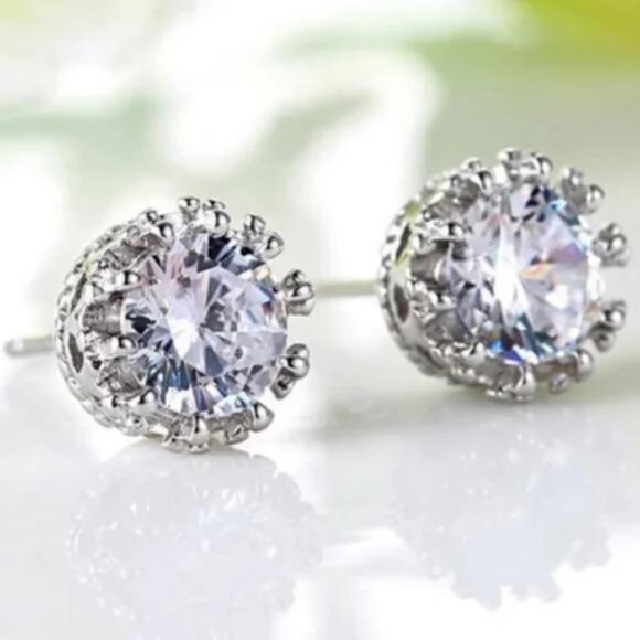 925 STERLING SILVER DIAMOND CROWN EARRINGS, BEAUTIFUL EARRINGS, CUTE EARRINGS. - Picture 1 of 5